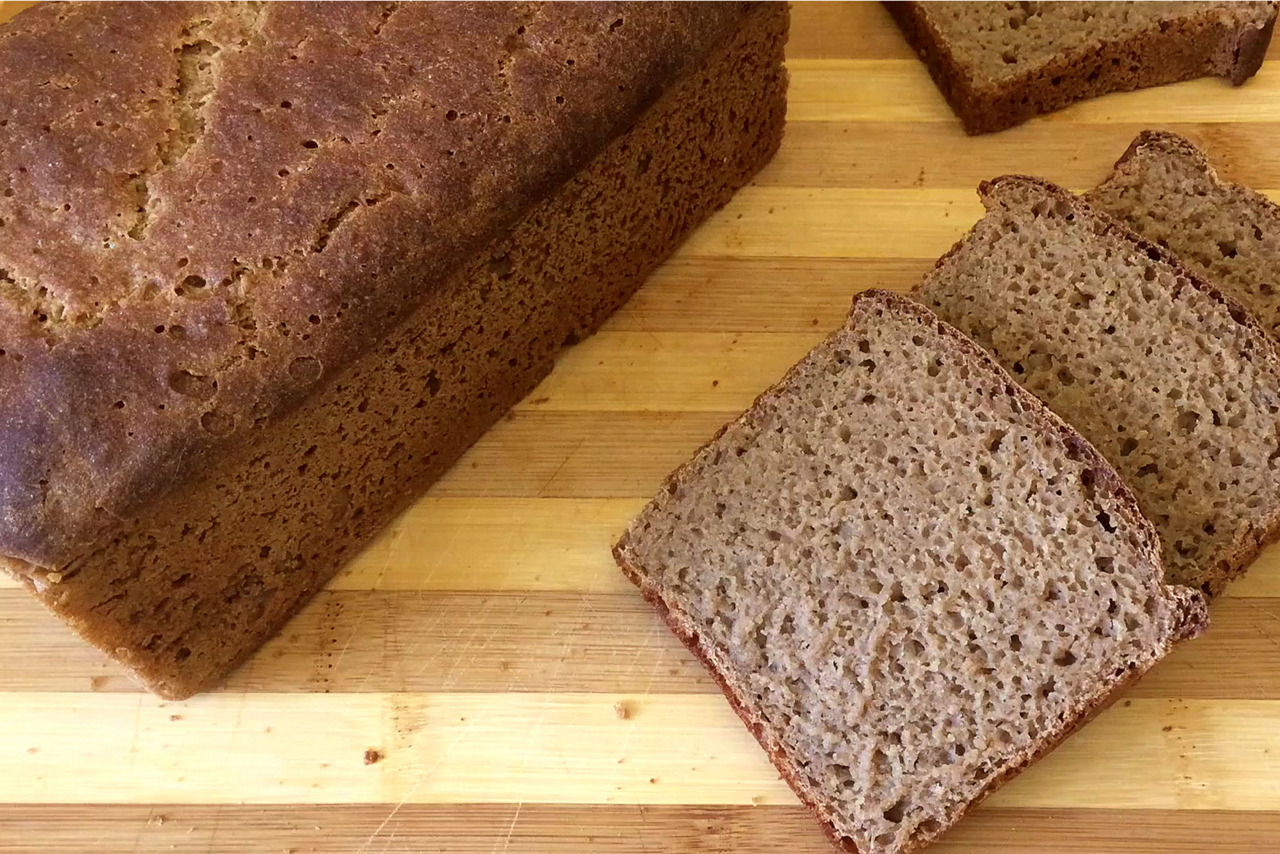 Амарантовый хлеб рецепт. Амарантовый хлеб на закваске. Хлеб из амарантовой муки. Вермонтский хлеб на ржаной закваске. Житный хлеб без муки.